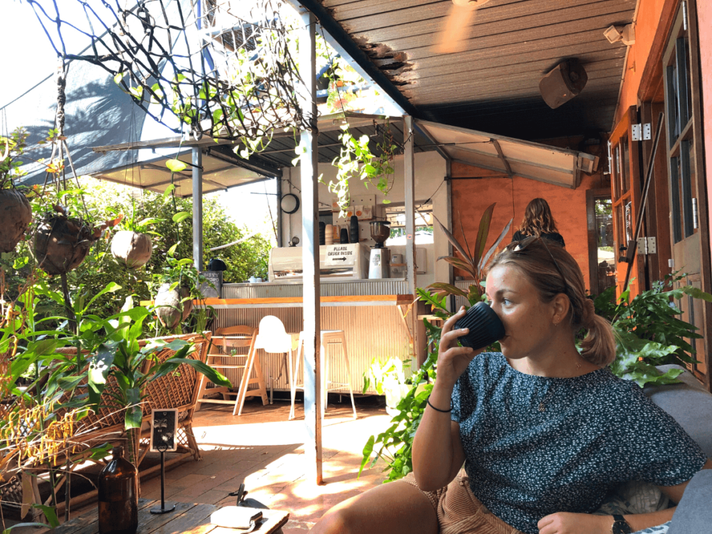 Koffie drinken bij The Little Local in Broome