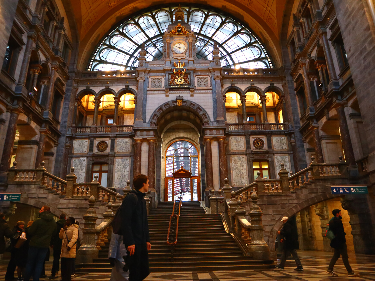 Trein station in Antwerpen