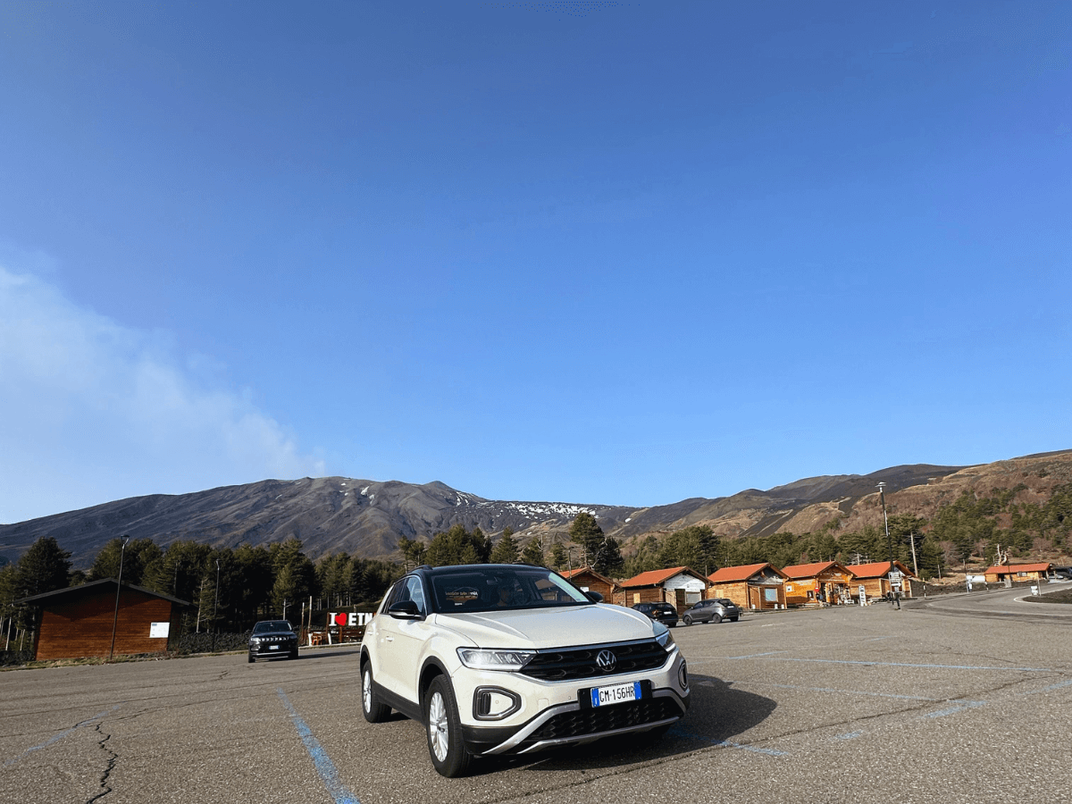 Auto vervoer door sicilie in italie